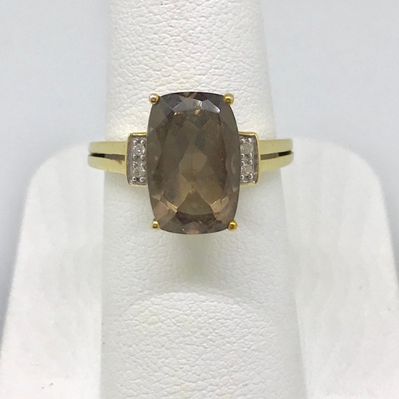 Jewelry - 4 real diamonds & lab created topaz 10 kt YG